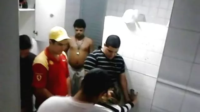 Seksi porno kaydı Oral seks gibi bir şey turksikişizle karşılar