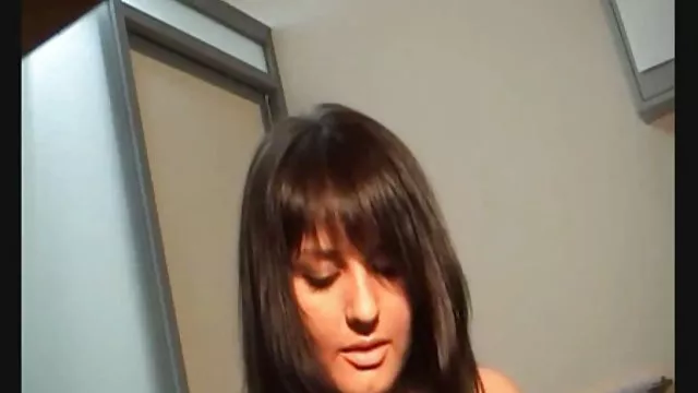 Seksi porno kaydı Kocası onun karını götünden türbanlıtürksikiş Becerir,