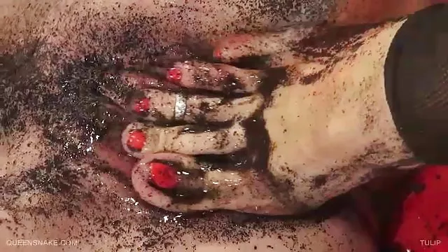 Seksi porno kaydı Skinny Sierra sperm türk got sikisi yükler yutar