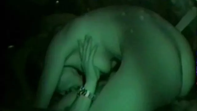 Seksi porno kaydı Beyaz turk atesli sikis kaltak başka bir siyah adam memnun.