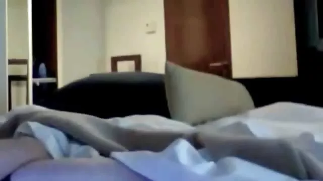 Seksi porno kaydı MİLF olgun tüylü full turkce sikis kedi ona bir iş verir