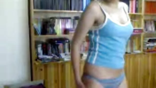 Seksi porno kaydı Çılgın ve ateşli sarışın kız alır turk liseli gotten sikis limuzin içinde becerdin